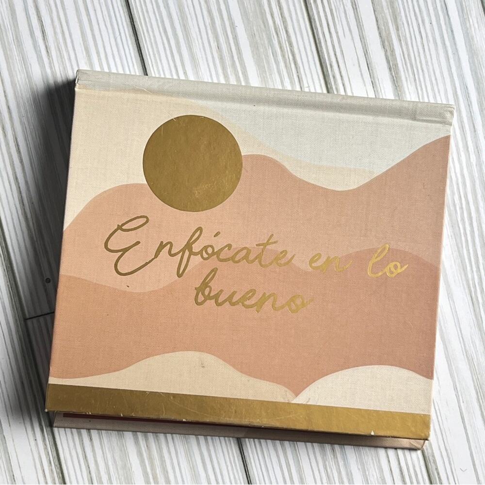 Lady Jayne LTD Enfocate en lo Bueno, (focus on the good) Writing Note Pad